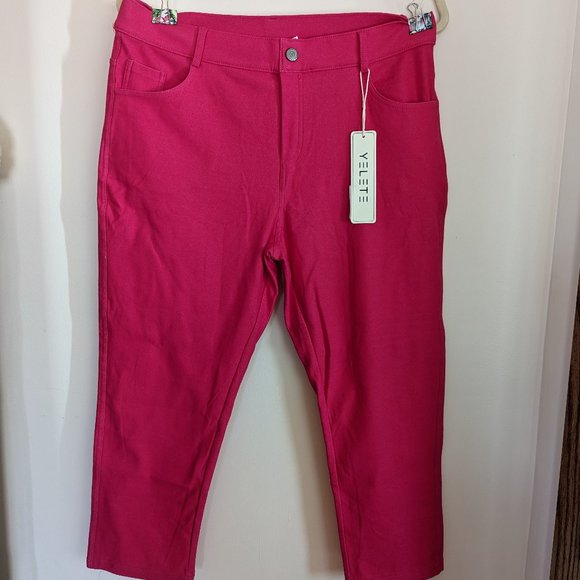 Yelete Denim - NWT Plus Size Capri Jeggings